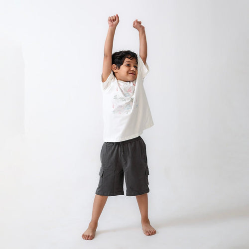 Doodle Print T-shirt & Grey Shorts Set
